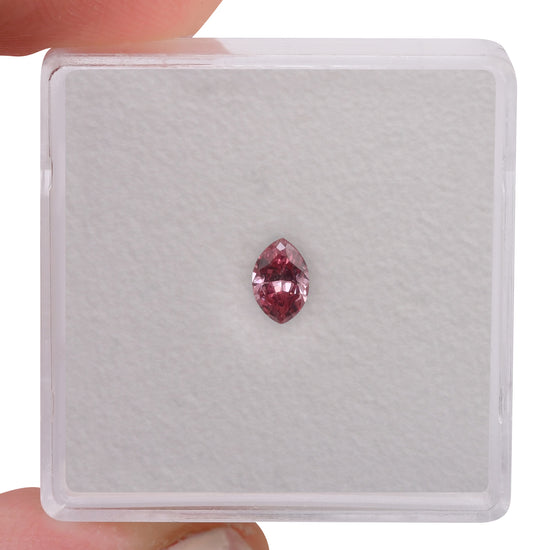 0,20 Karat Fancy Vivid Pink Diamant im Marquiseschliff VS2 GIA