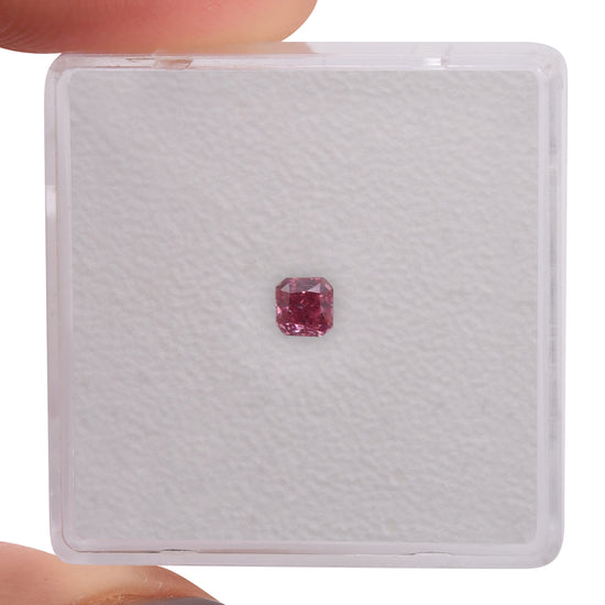 0.16 Carat Fancy Vivid Purplish Pink Radiant Diamond VS1 GIA