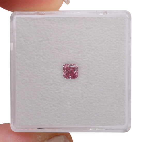 0.23 Carat Fancy Intense Purplish Pink Radiant Argyle Diamond VVS2 GIA