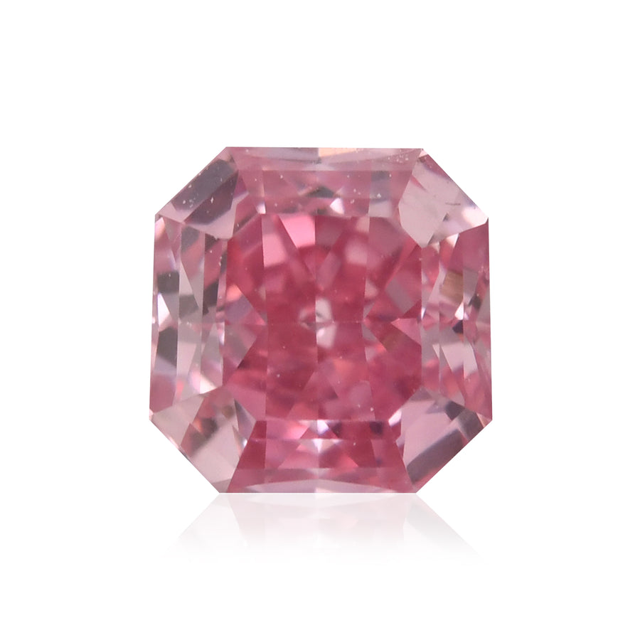 0.24 قيراط ألماسة Argyle Radiant بلون Fancy Intense Purplish Pink بدرجة نقاء VS2 من GIA
