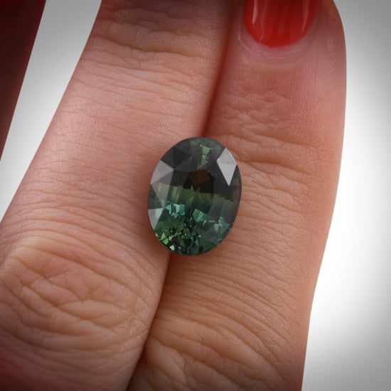 6.96 Carat Green MADAGASCAR Oval Sapphire CD