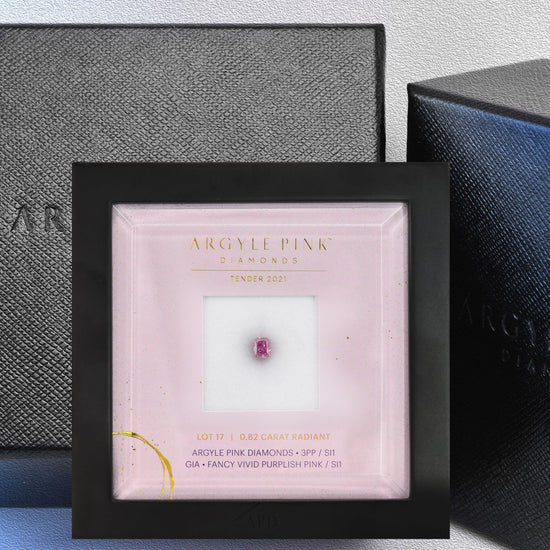 0.82 Carat Fancy Vivid Purplish Pink Radiant Argyle Diamond SI1 GIA
