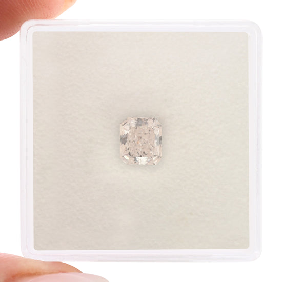 0.85 Carat Very Light Pink Radiant Diamond VS2 GIA