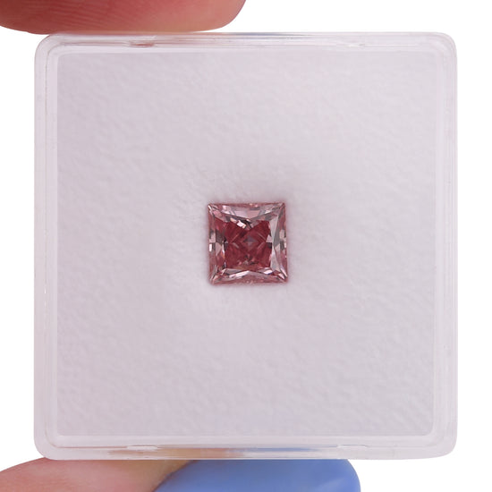 0.91 Carat Fancy Vivid Pink Princess Argyle Diamond VS2 GIA