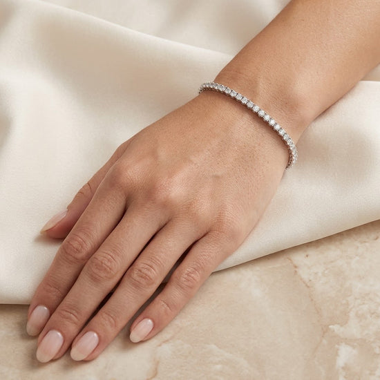 Round White Diamond Tennis Bracelet