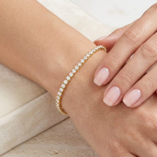 Round White Diamond Tennis Bracelet