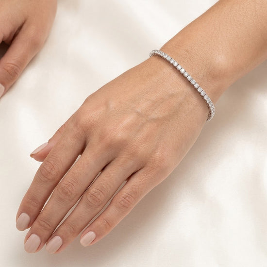 Round White Diamond Tennis Bracelet