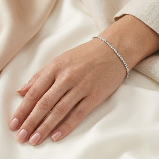 Round White Diamond Tennis Bracelet