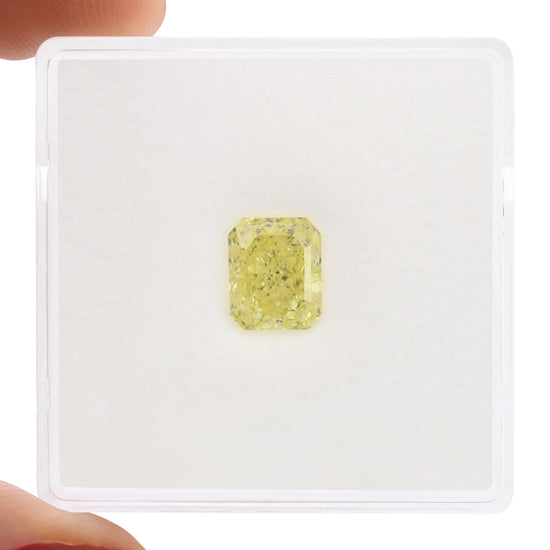 1,35 Karat Fancy Light Yellow Radiant Diamant VVS1 GIA