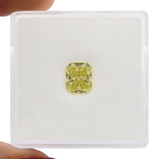 1,02 Karat Fancy Yellow Radiant Diamant VS2 GIA