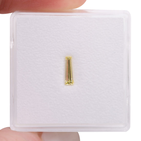 Diamante affusolato Fancy Yellow da 0,19 carati VS1 GIA