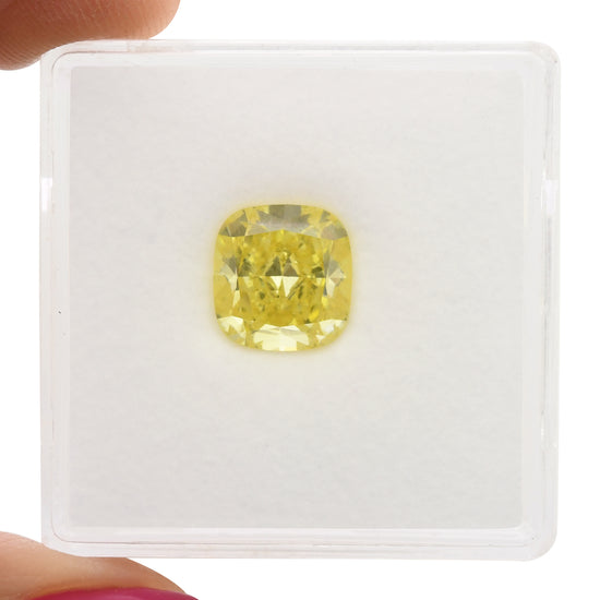 Diamante a cuscino 2,54 carati Giallo Fantasia Intenso IF GIA