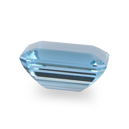 8.57 Carat Blue  Emerald Aquamarine