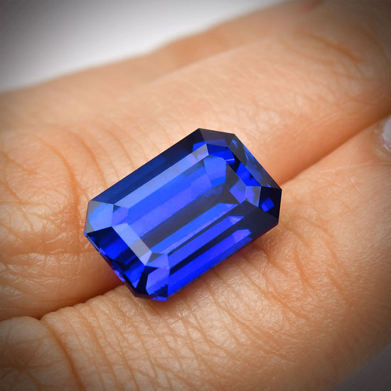 10.47 Carat Blue SRI LANKAN Emerald Sapphire GRS