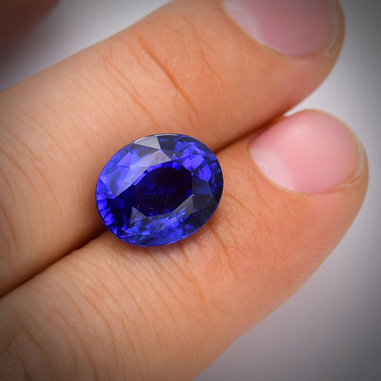 11.64 Carat Blue SRI LANKAN Oval Sapphire AGL
