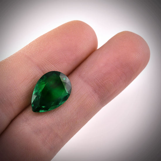 6.79 Carat Green COLOMBIAN Pear Emerald GUBELIN