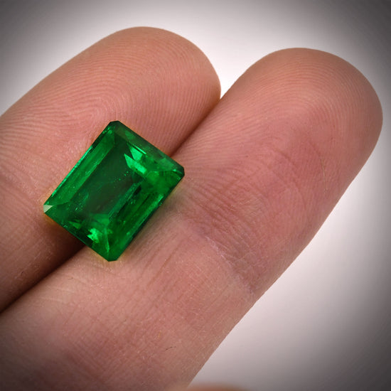 6.52 Carat Green COLOMBIAN Emerald Emerald GUBELIN
