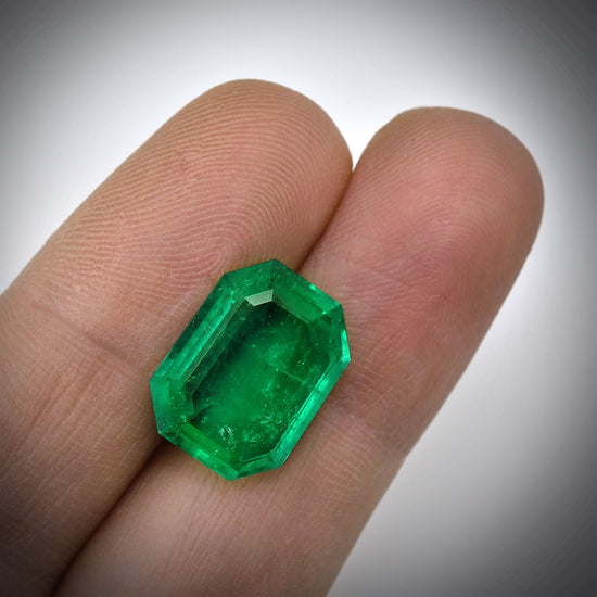 7.82 Carat Green COLOMBIAN Octagon Emerald GRS