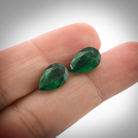 5.05 Carat Green ZAMBIA Pear Emerald