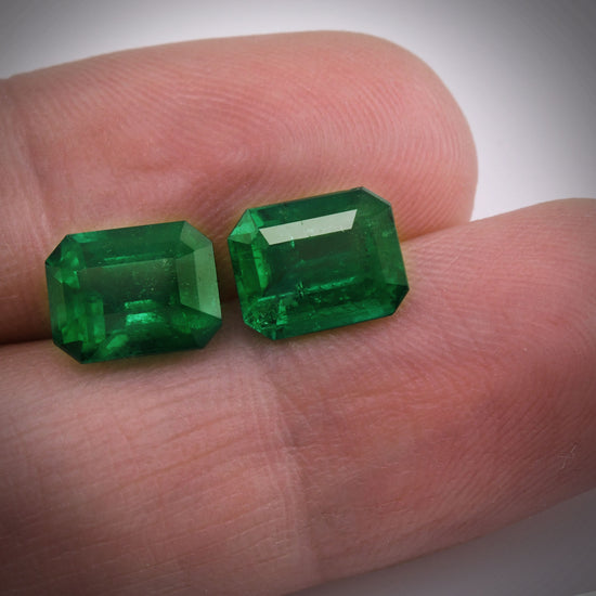 5.08 Carat Green COLOMBIAN Emerald Emerald CD