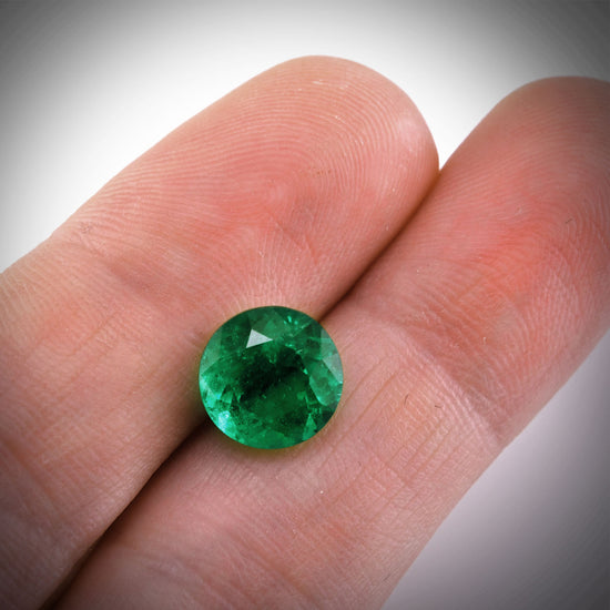 3.53 Carat Green COLOMBIAN Round Emerald CD