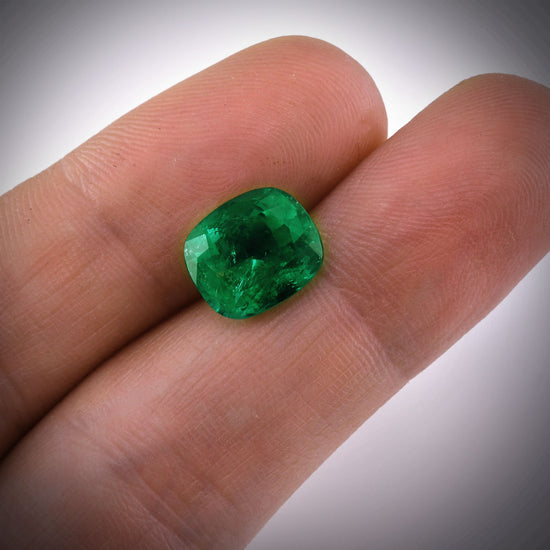 4.31 Carat Green COLOMBIAN Cushion Emerald CD