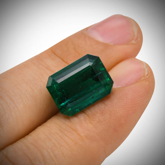 11.36 Carat Green ZAMBIAN Emerald Emerald
