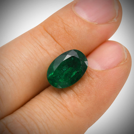 5.96 Carat Green ZAMBIAN Oval Emerald