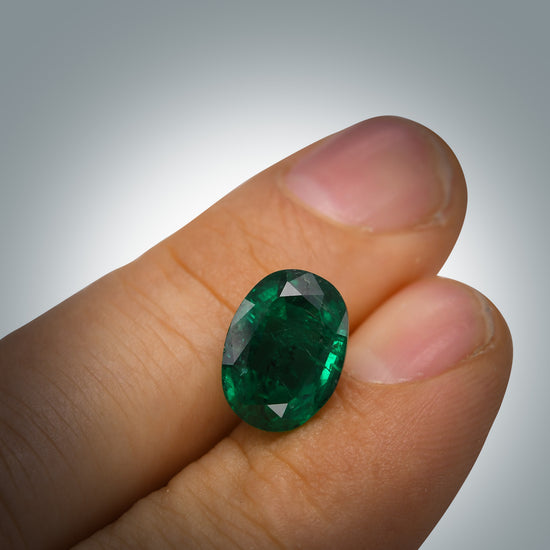 4.80 Carat Green ZAMBIAN Oval Emerald