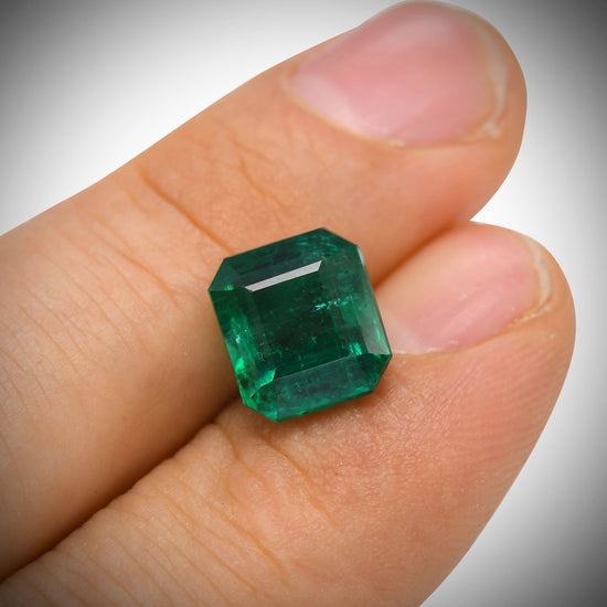 5.21 Carat Green ZAMBIAN Emerald Emerald