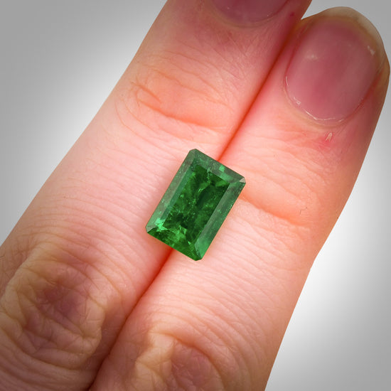 2.42 Carat Green COLOMBIAN Emerald Emerald GRS