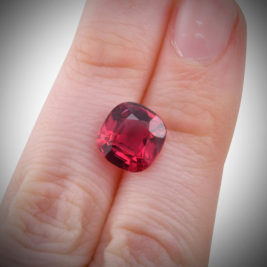 4.01 Carat Red MOZAMBIQUE Cushion Ruby CD