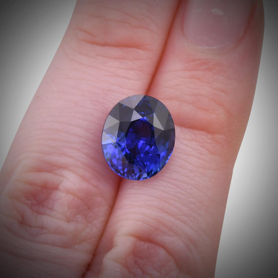 6.50 Carat Blue SRI LANKAN Oval Sapphire CD