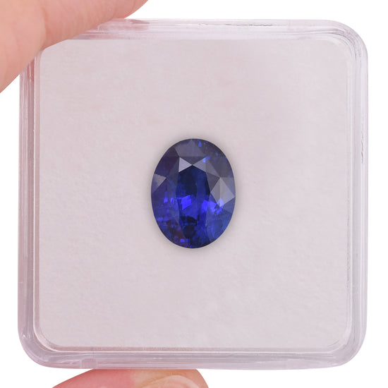 5.67 Carat Blue SRI LANKAN Oval Sapphire CD