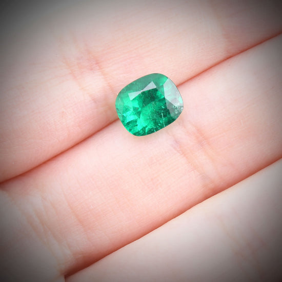 2.19 Carat Green COLOMBIAN Cushion Emerald GRS