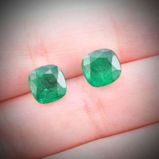 6.40 Carat Green COLOMBIAN Cushion Emerald CD