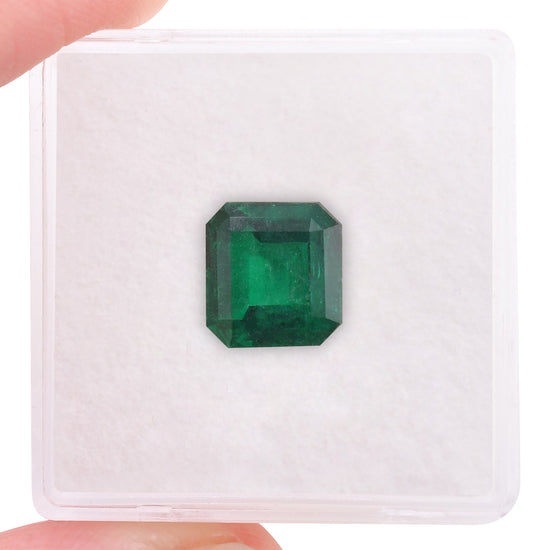 2.60 Carat Green COLOMBIAN Emerald Emerald CD
