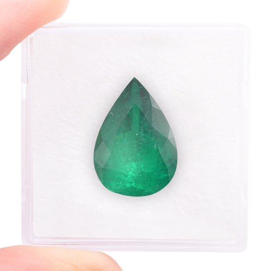 5.96 Carat Green COLOMBIAN Pear Emerald CD