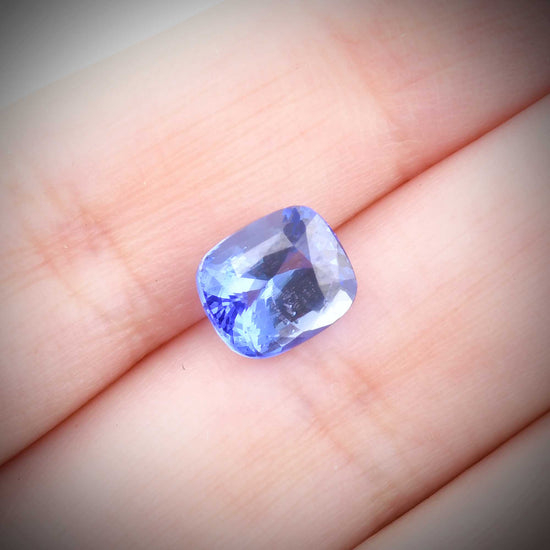 3,02 Karat blauer Kissen-Saphir aus SRI LANKA CD