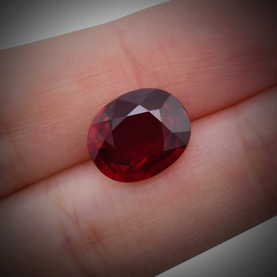 6.10 Carat Red MOZAMBIQUE Oval Ruby GRS