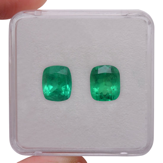 5.87 Carat Green COLOMBIAN Cushion Emerald CD
