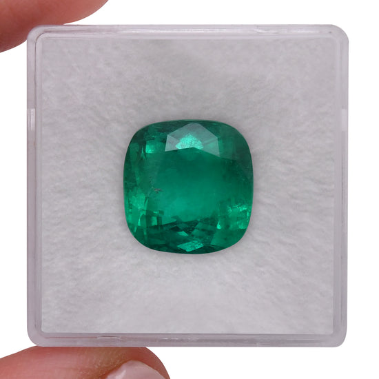 7,37 Karat Grüner KOLUMBIANISCHER Kissenschliff-Smaragd CD