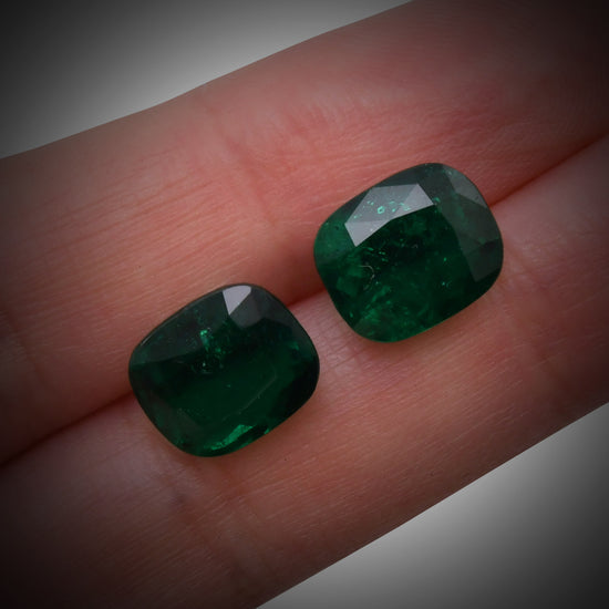 9.12 Carat Green COLOMBIAN Cushion Emerald GUBELIN