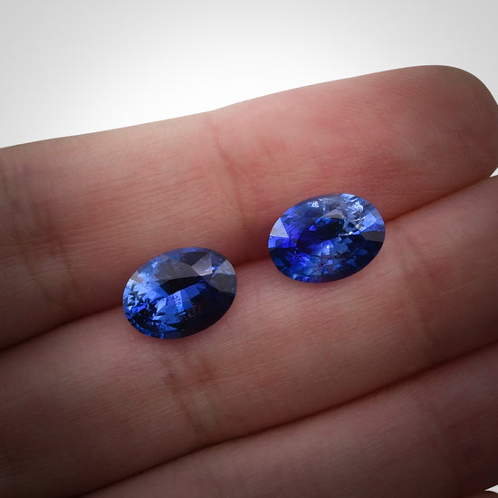 7.83 Carat Blue SRI LANKAN Oval Sapphire CD