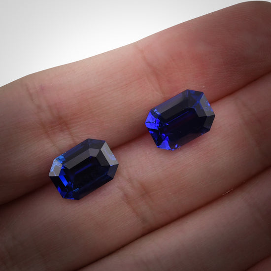 12.23 Carat Blue SRI LANKAN Emerald Sapphire CD