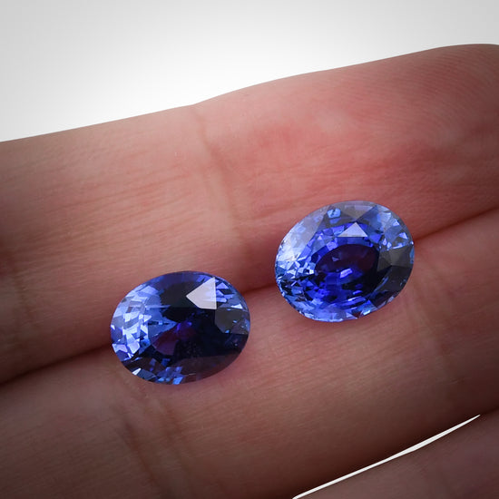 8.76 Carat Blue SRI LANKAN Oval Sapphire GRS
