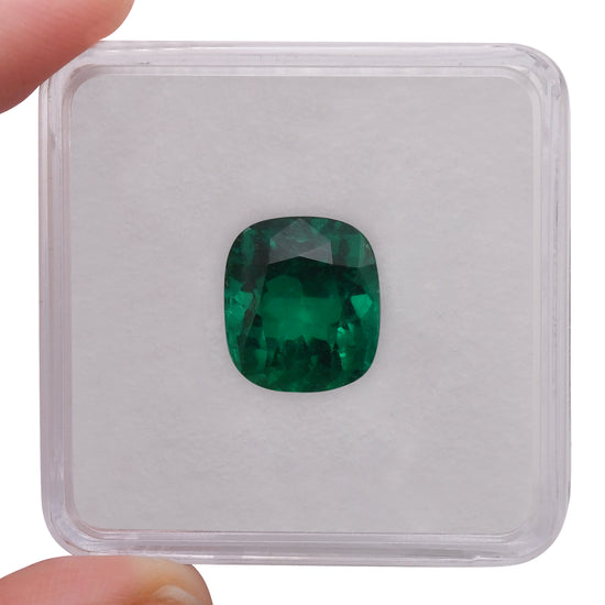 7.15 Carat Green COLOMBIAN Cushion Emerald GUBELIN