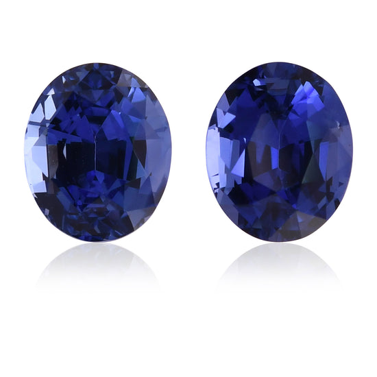6,80 Karat blauer, ovaler SRI-LANKA-Saphir CD