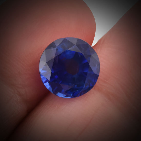 3,86 Karat Blauer runder Saphir aus SRI LANKA GIA