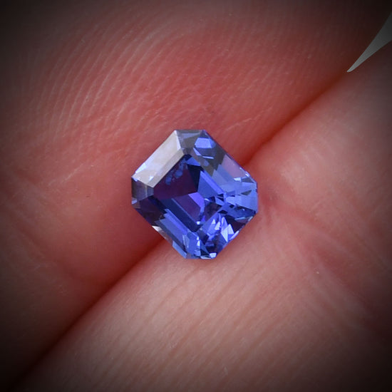 1.09 Carat Blue  Emerald Sapphire